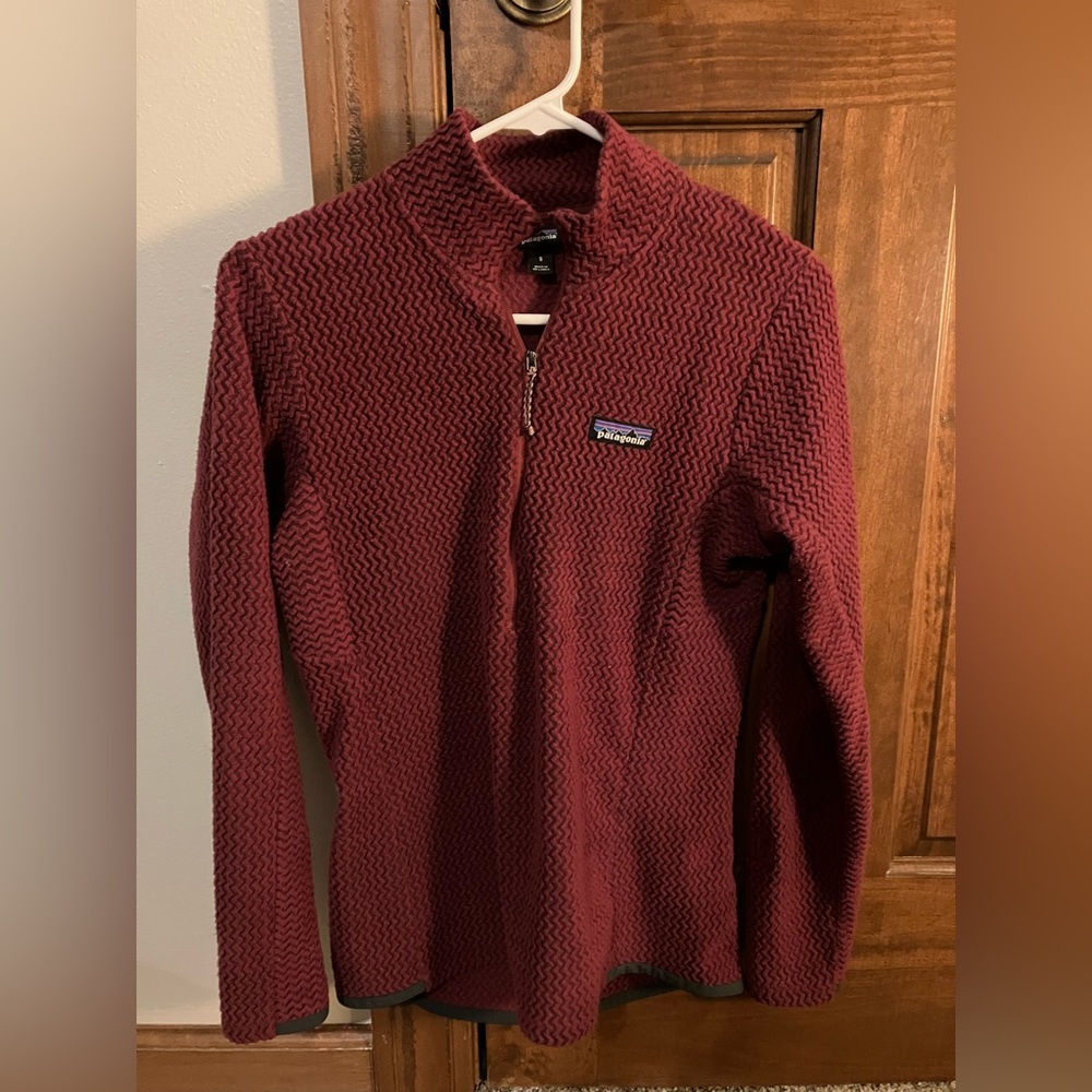 Patagonia Pullover!